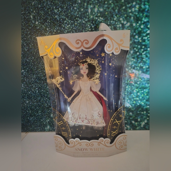 Designer Collection Midnight Masquerade Snow White Limited Edition Doll